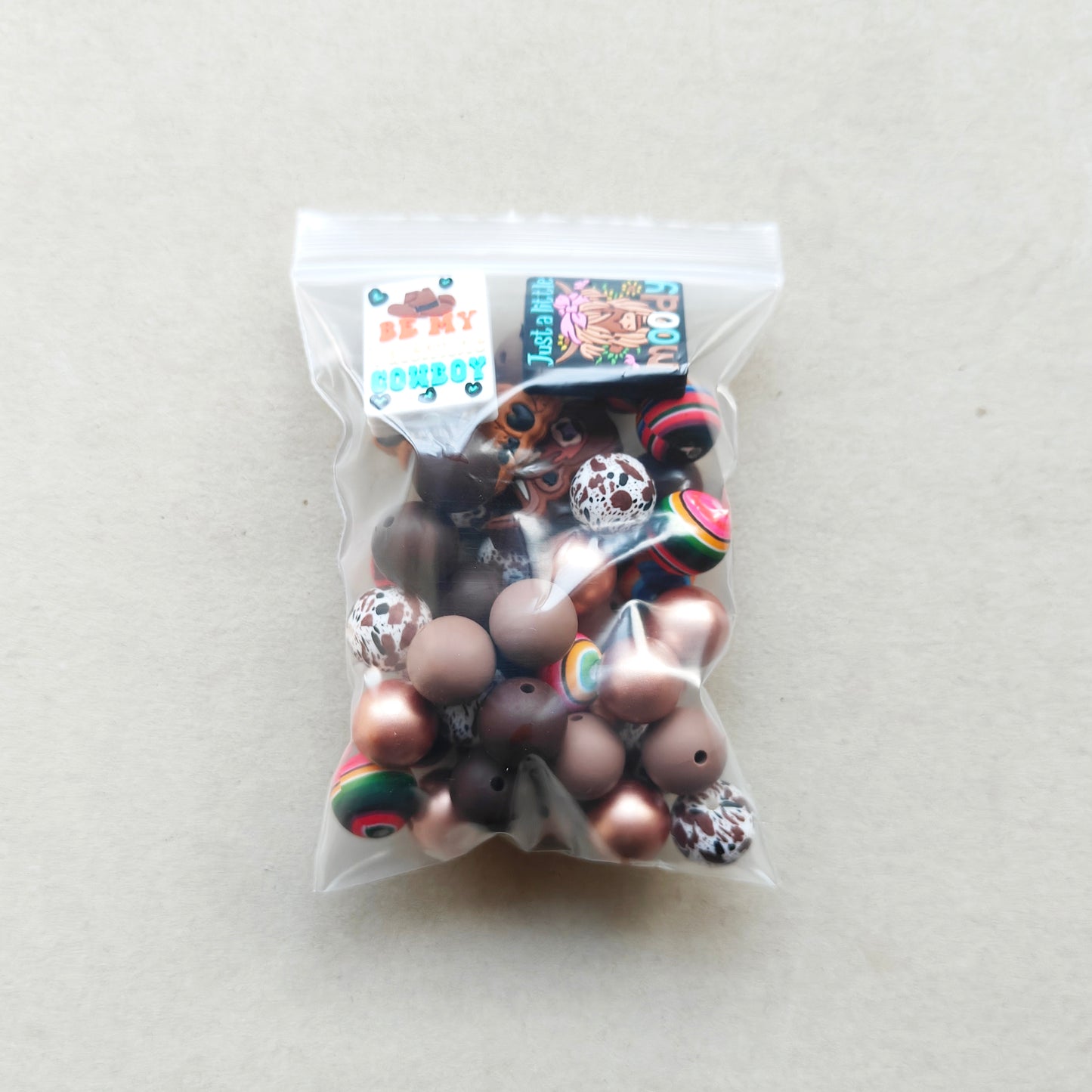 44Pcs Western Themed Assorted Highland Cow Silicone Beads