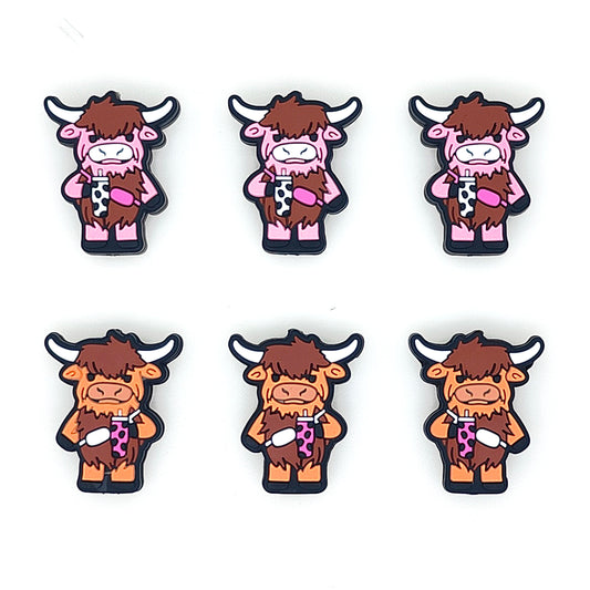 Highland Cow With Cup Focal