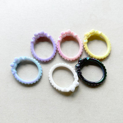 Oval Shaped Acrylic Focal Frame