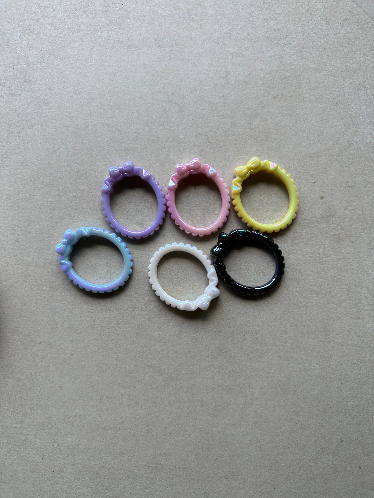 Oval Shaped Acrylic Focal Frame