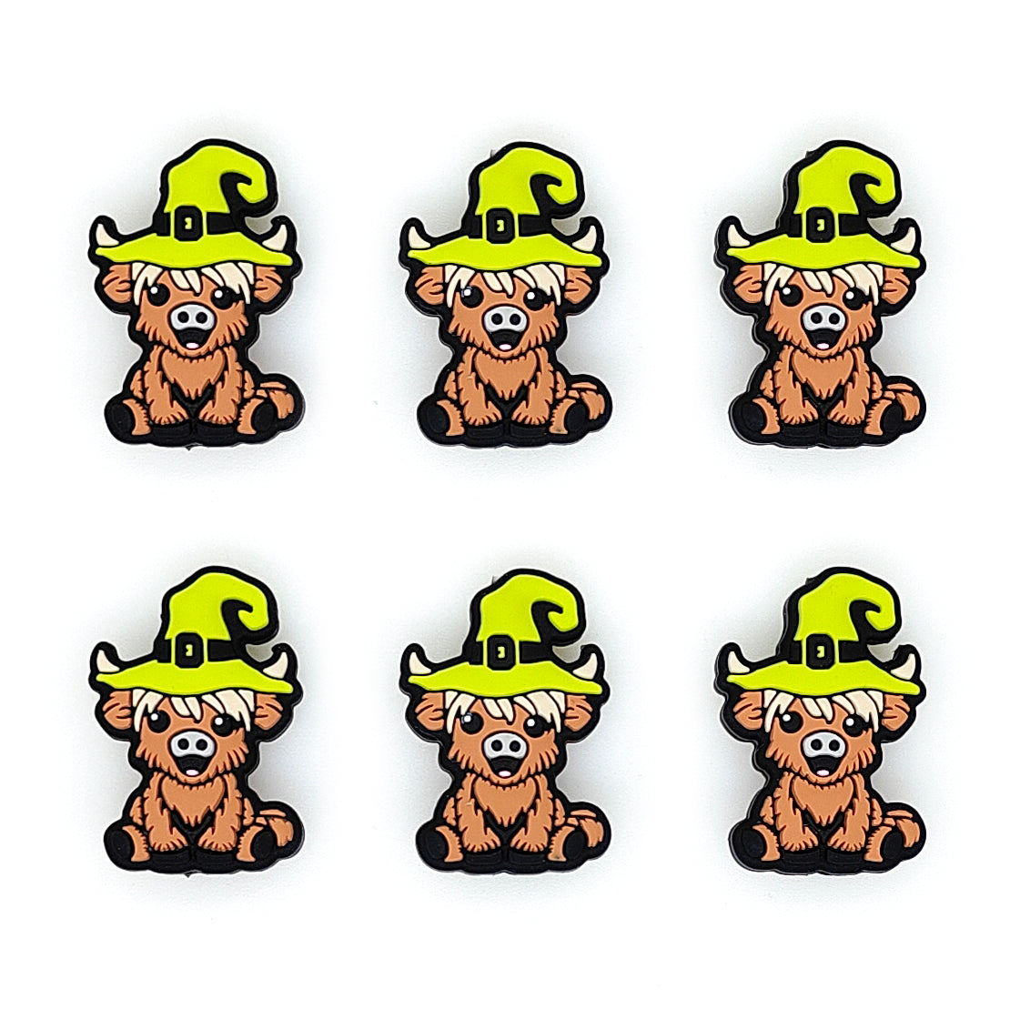 Highland Cow With Witch Hat Focal