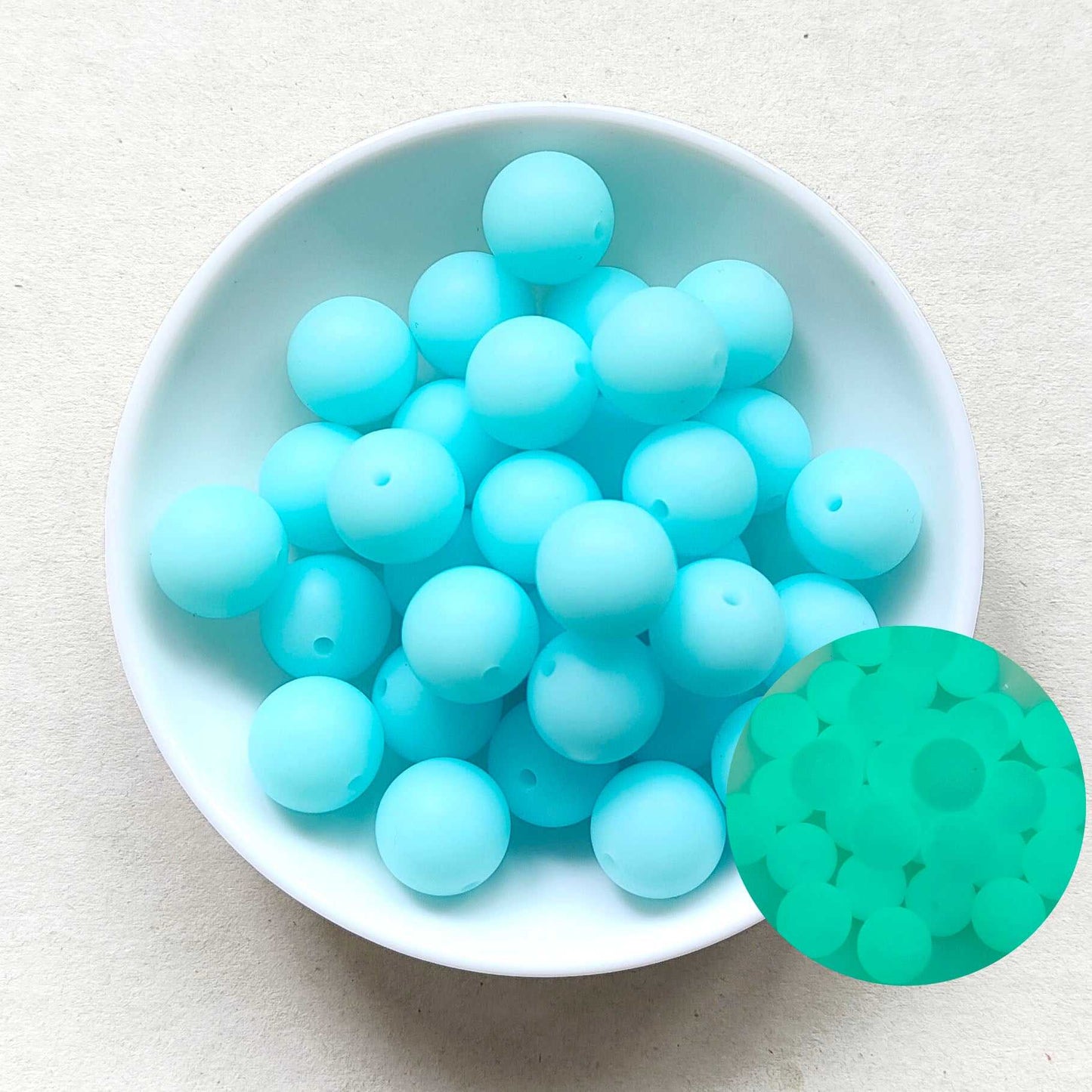 12/15mm Blue Luminous Silicone Beads - Round - #101